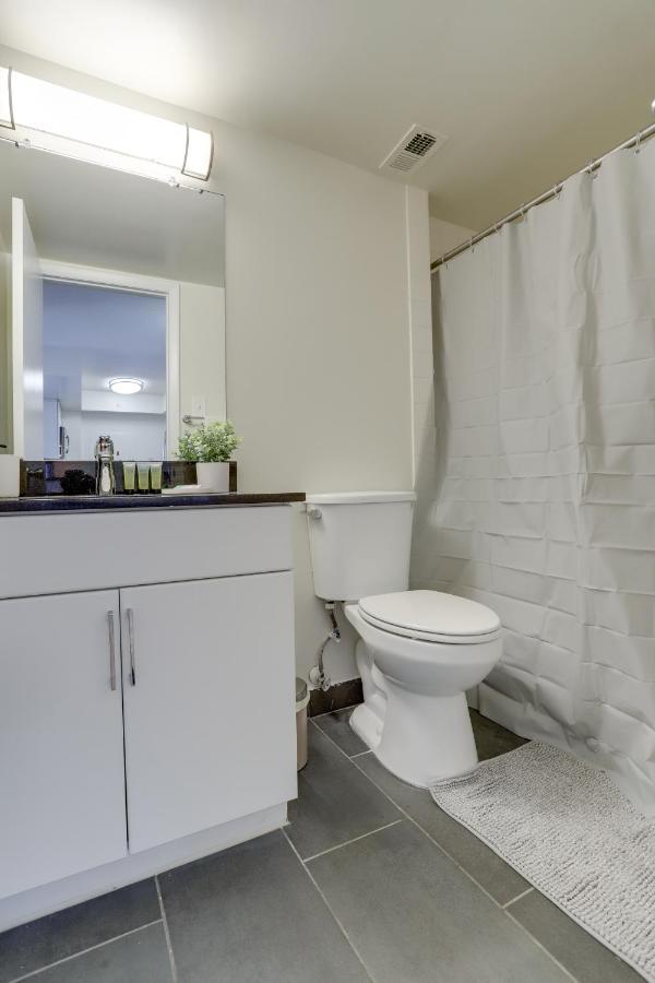 Stylish And Charming Apartment In Pentagon City Arlington Ngoại thất bức ảnh